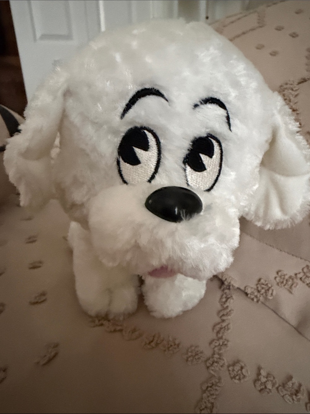 Plush White Puppy Dog Toy – Soft Cuddly Pet Plush